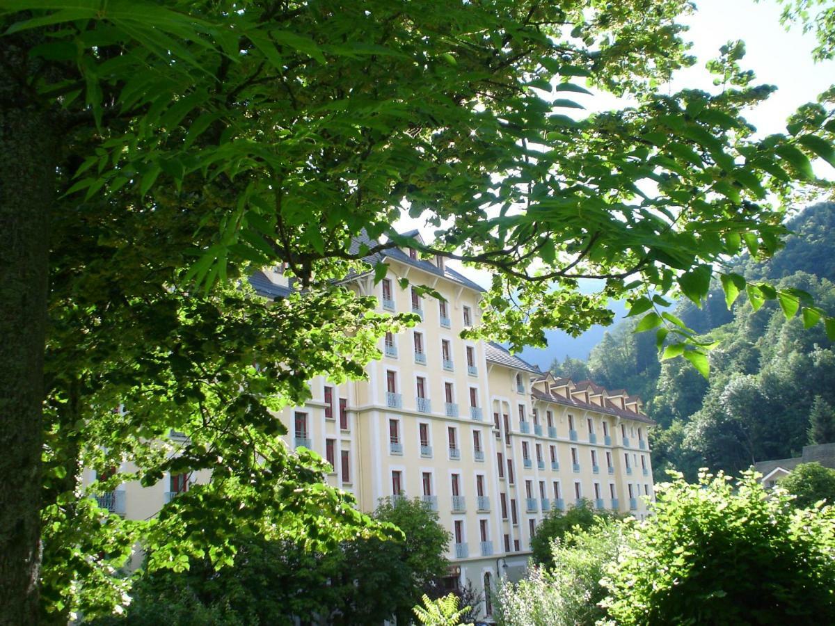 Terres De France - Appart'Hotel Le Splendid Allevard Eksteriør bilde